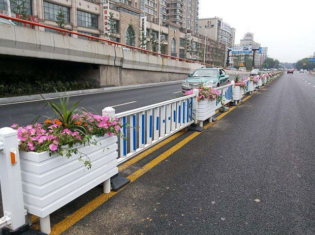 道路隔离PVC花箱